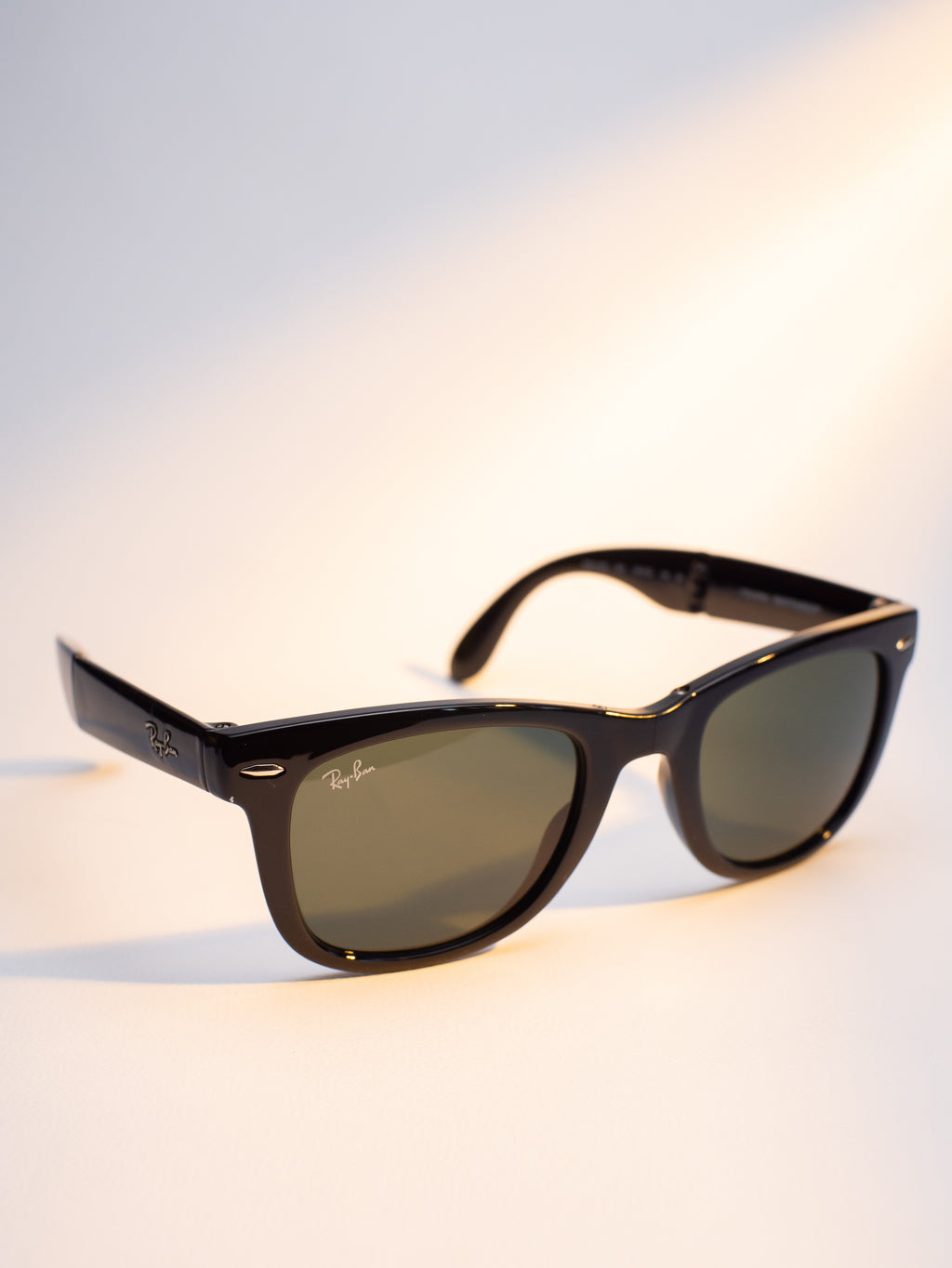 WAYFARER FOLDING