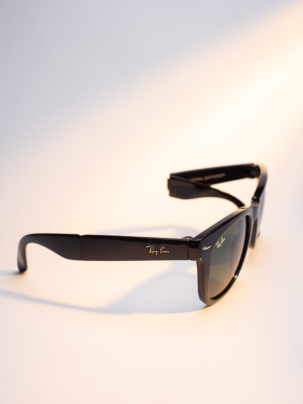 WAYFARER FOLDING