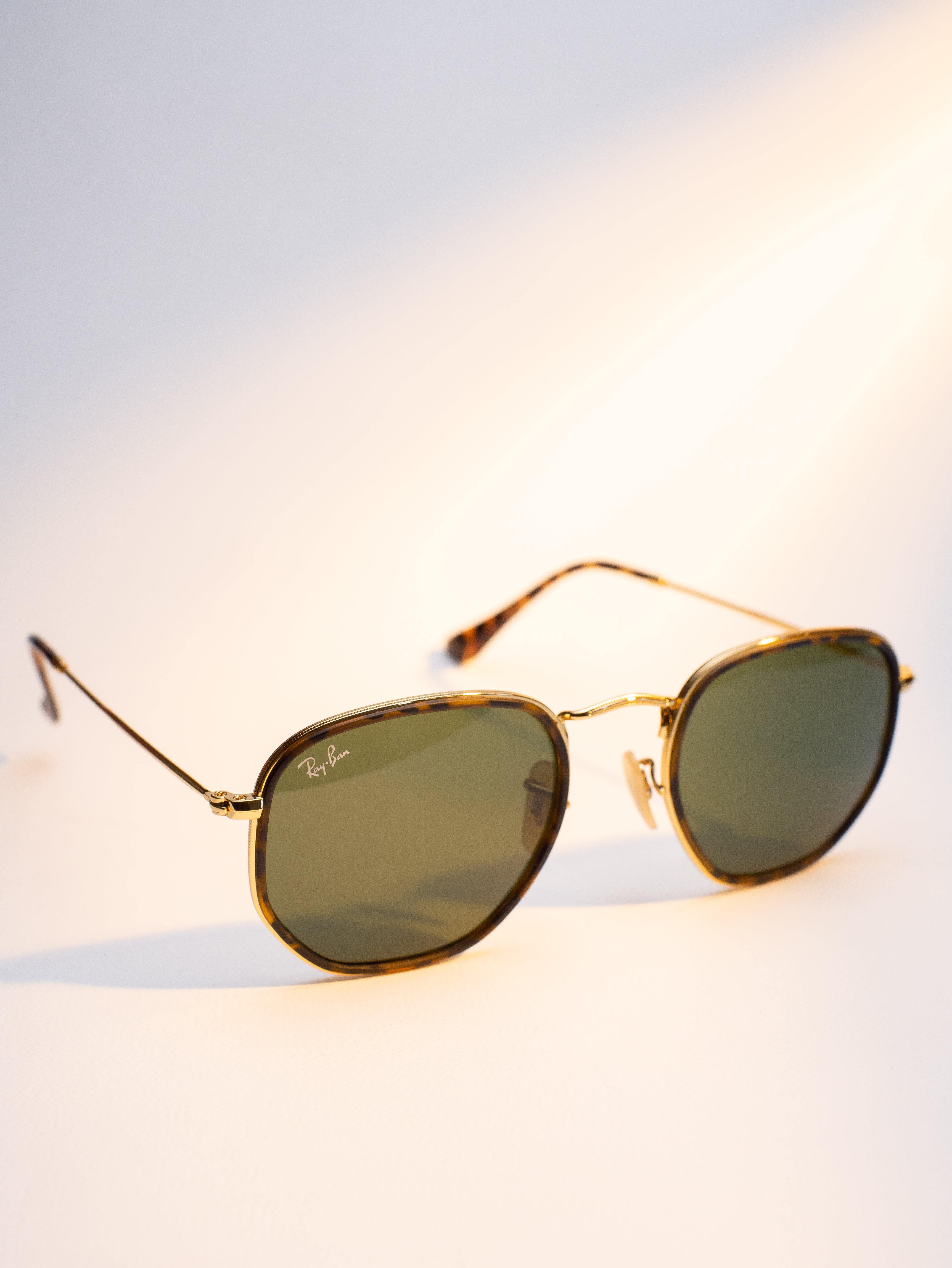 HEXAGONAL II (MARCO CAREY)