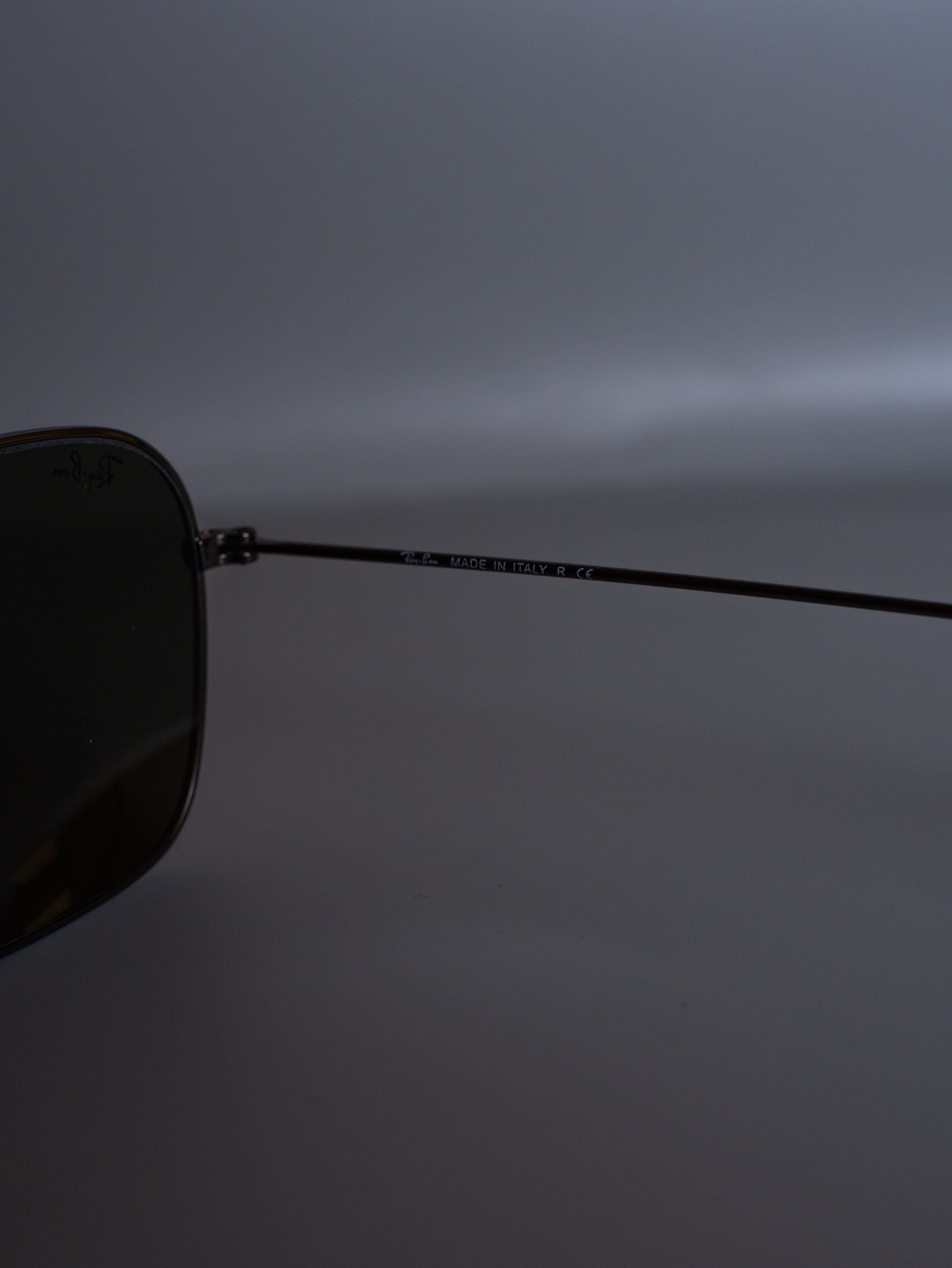 CARAVAN ALL BLACK
