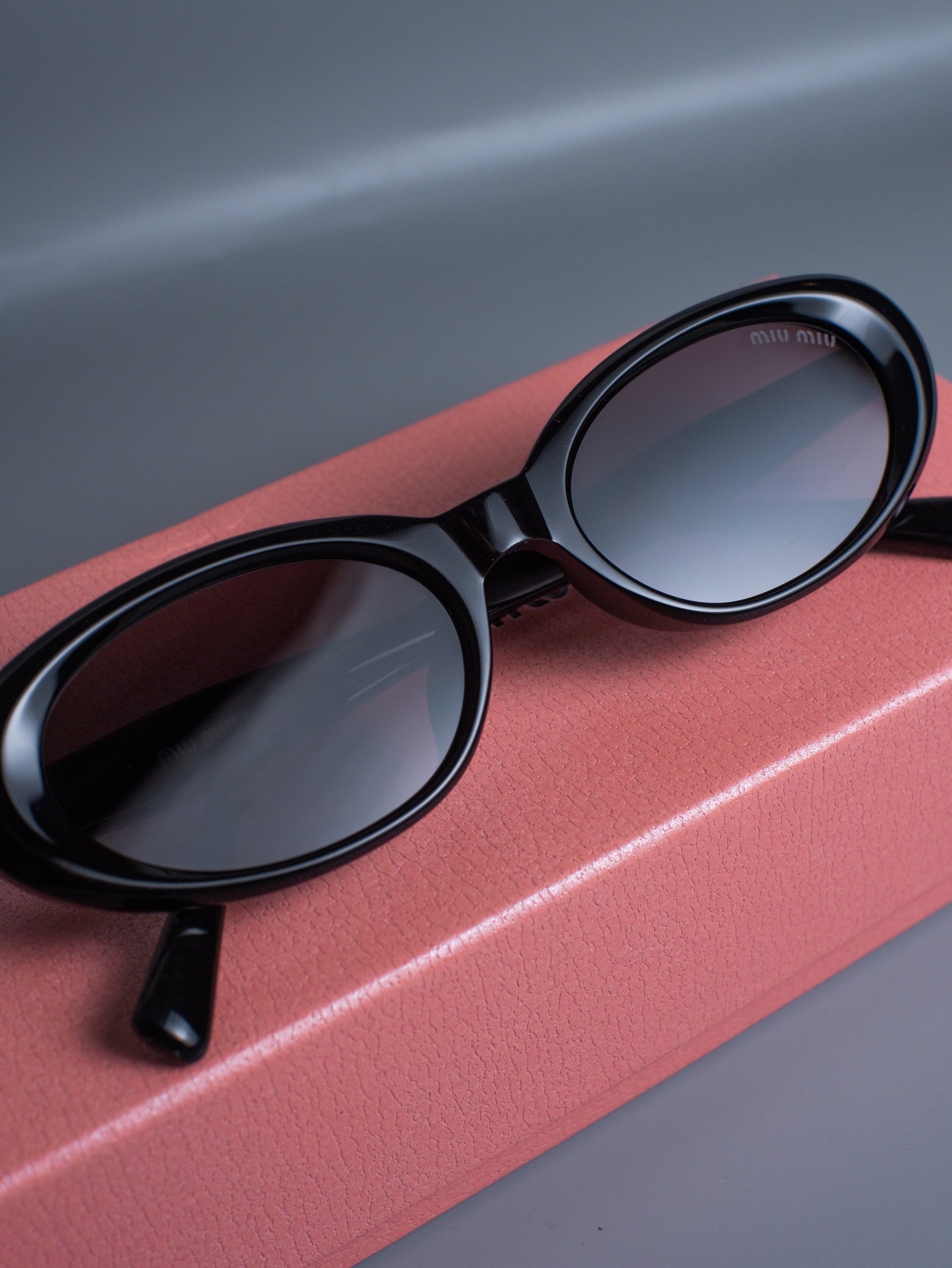 MIU MIU RETRO