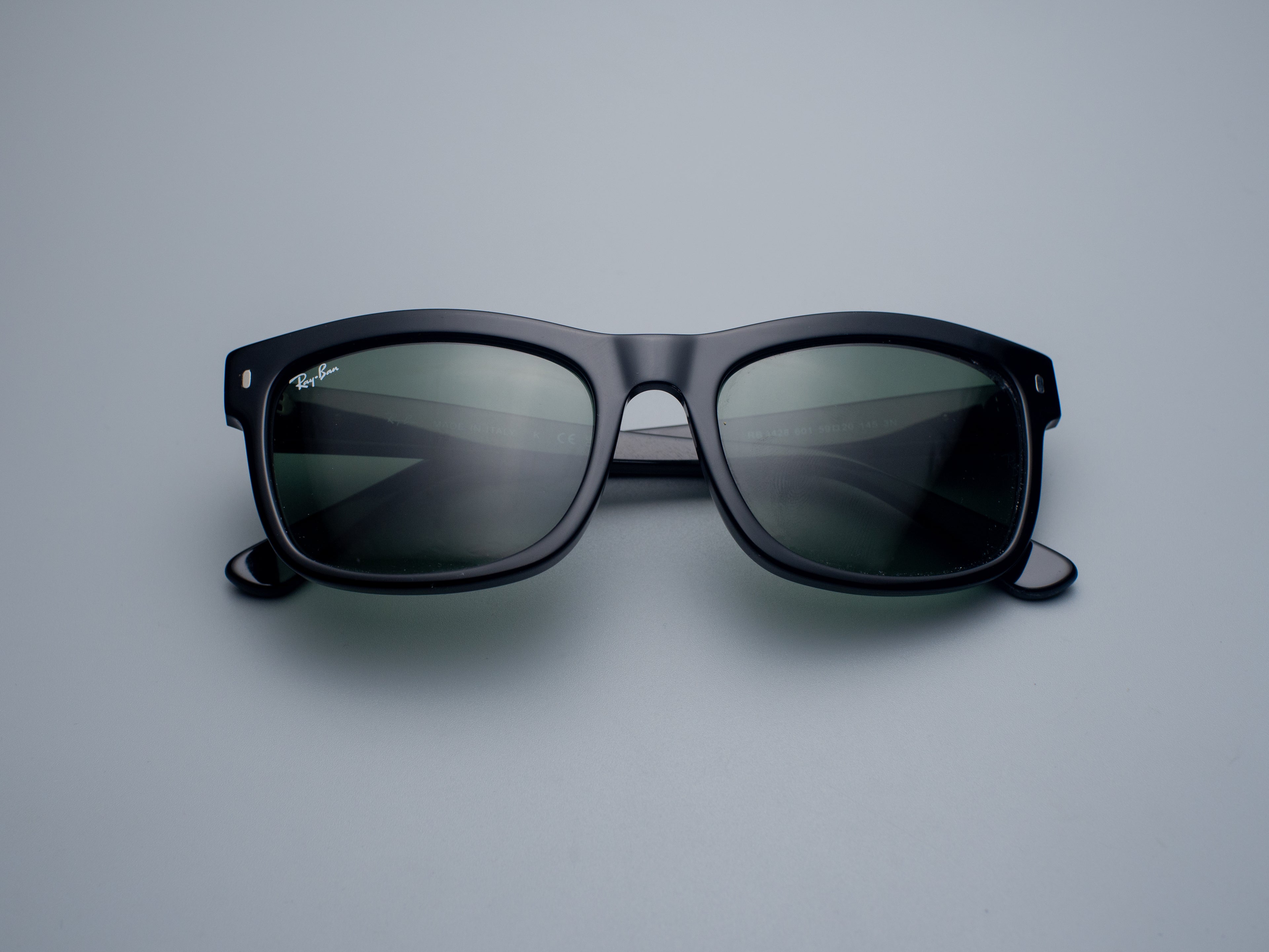 RB 4428 (NEGRO)