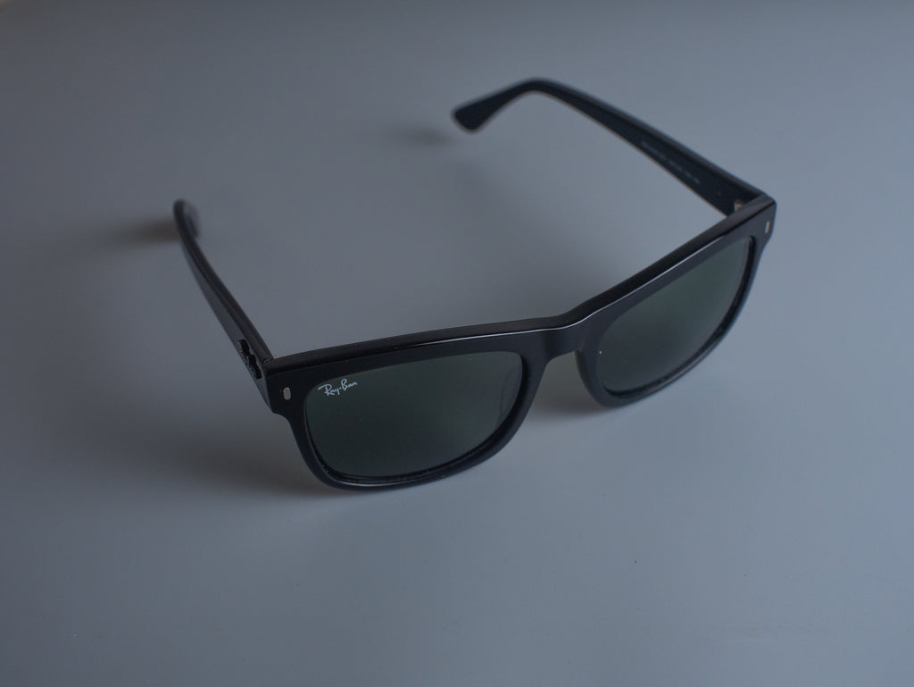 RB 4428 (NEGRO)