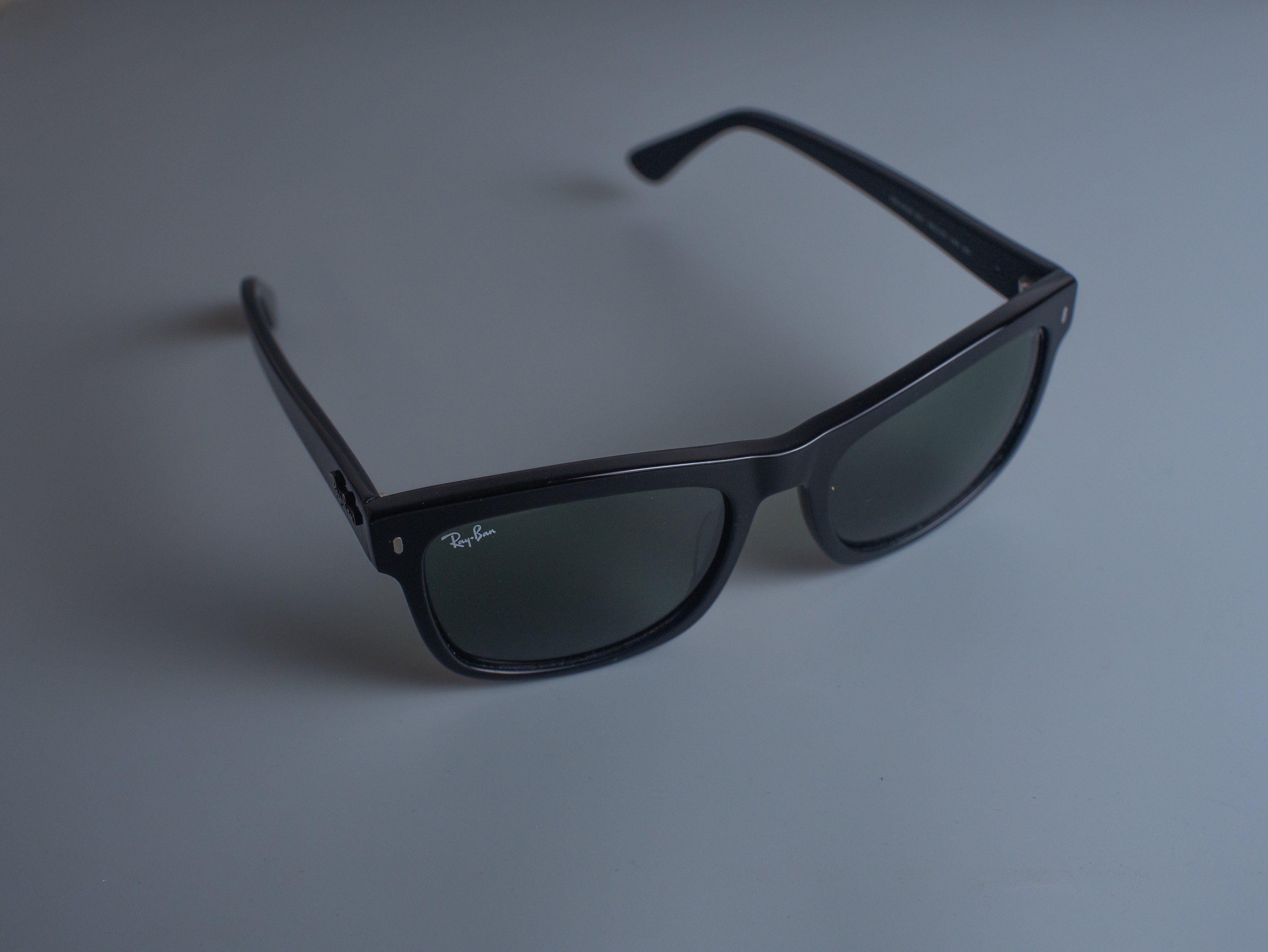 RB 4428 (NEGRO)