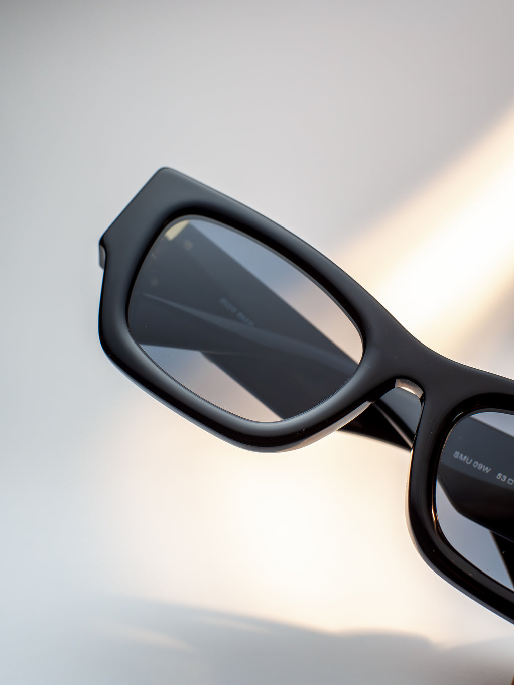 MIU MIU SMU 09W