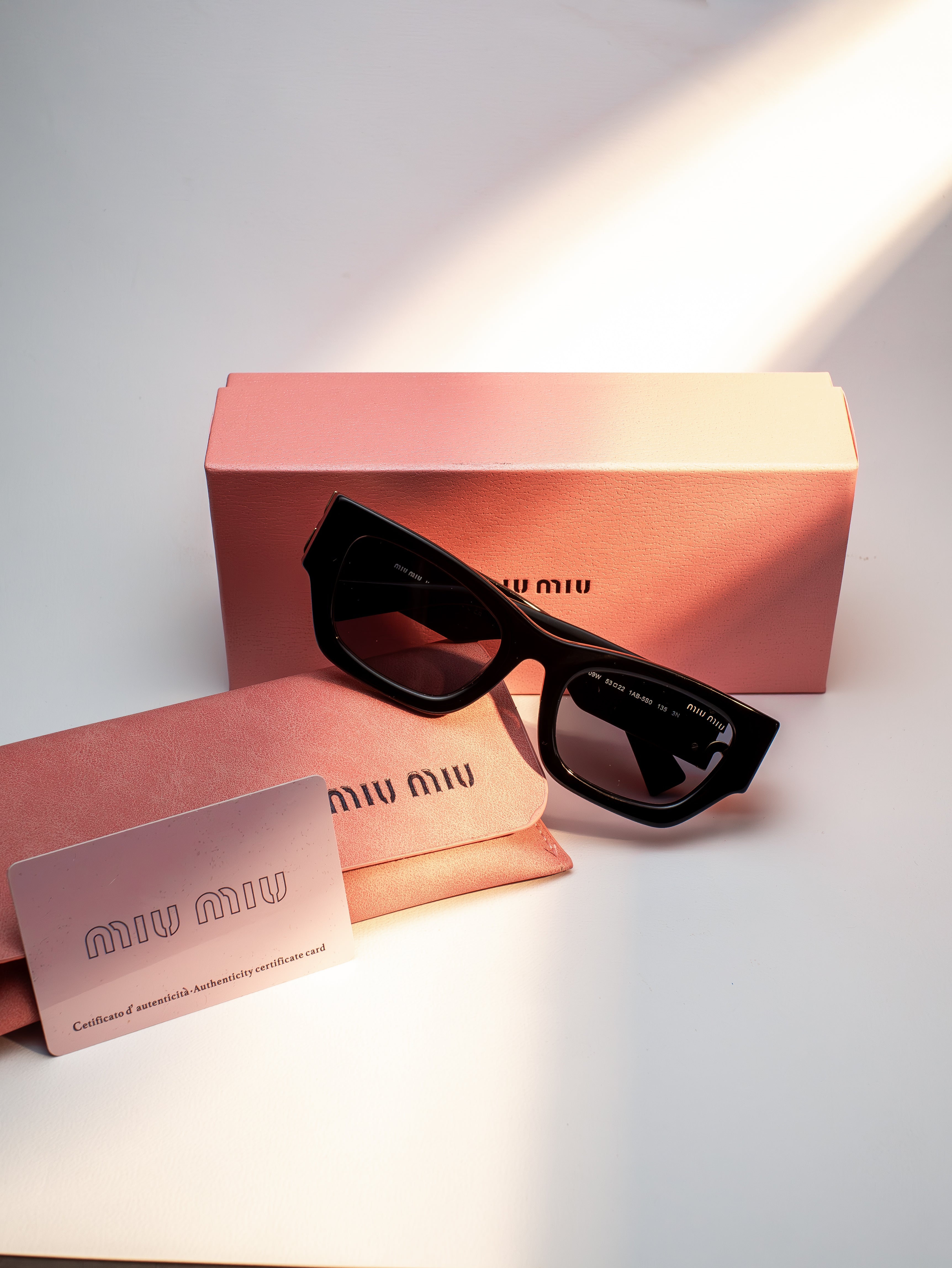 MIU MIU SMU 09W
